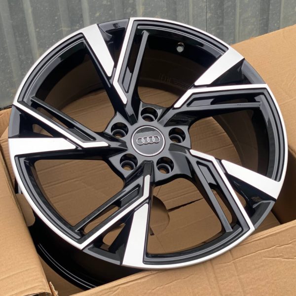 <b>Audi RS6 Avant 2020</b></br>R17 | 5-112 | 7.5j | ET35 — изображение 2