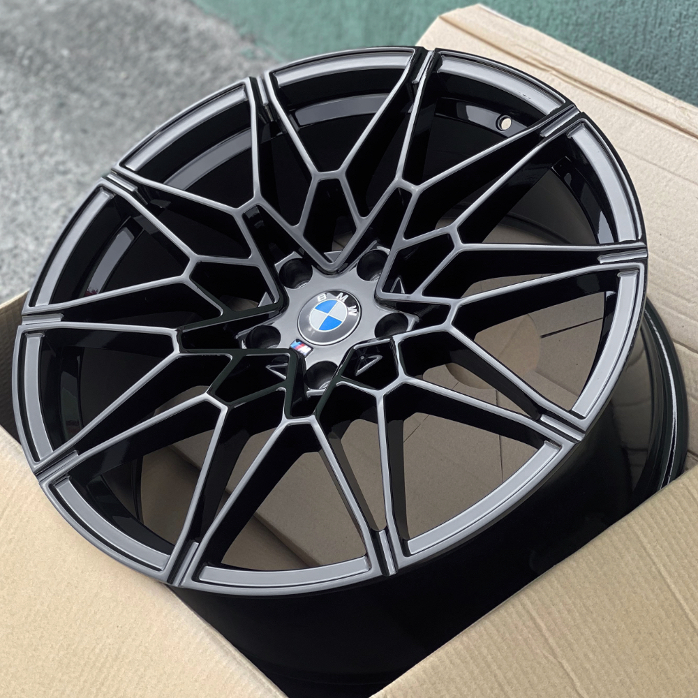 bmw-826-m-black-4
