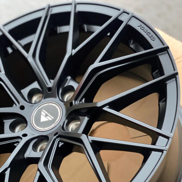 <b>Vorsteiner V-FF 107</b></br>R18 | 5-114.3 | 8.5j | ET35 — изображение 5