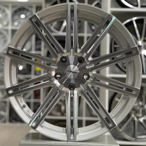 <b>Vossen CV4</b></br>R17 | 5-114.3 | 8j | ET31 — изображение 3