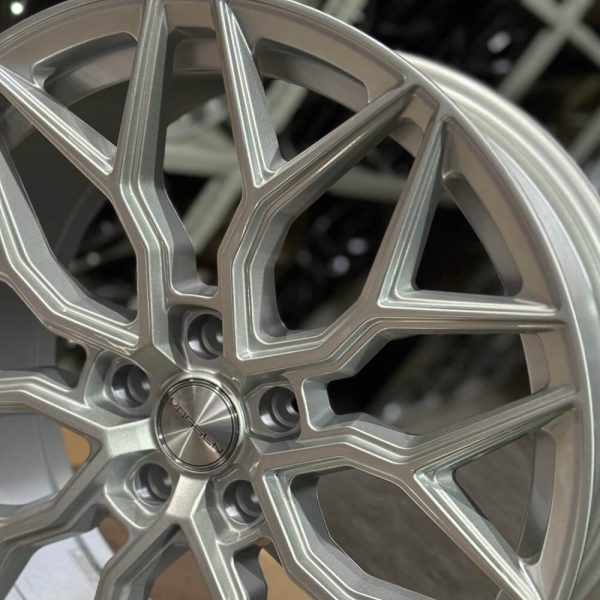 <b>Vossen HF-2</b></br>R19 | 5-114.3 | 8.5j | ET35 — изображение 5