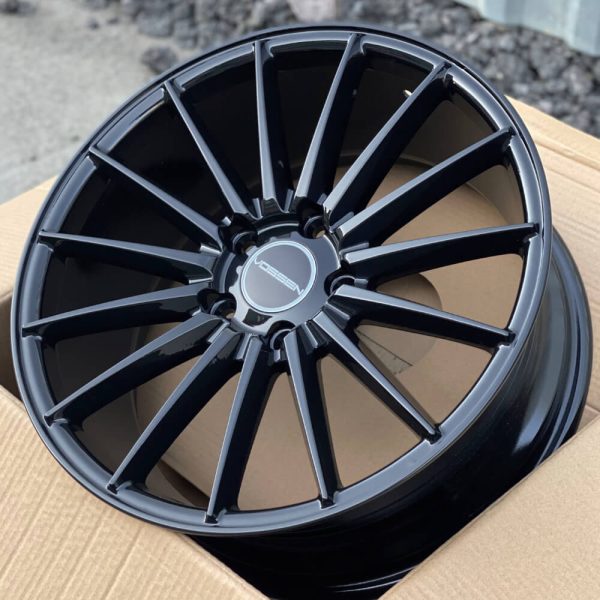 <b>Vossen VFS-2</b></br>R17 | 5-114.3 | 7.5j | ET40 — изображение 4