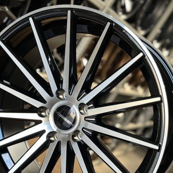 <b>Vossen VFS-2</b></br>R20 | 5-114.3 | 8.5j | ET35 — изображение 5