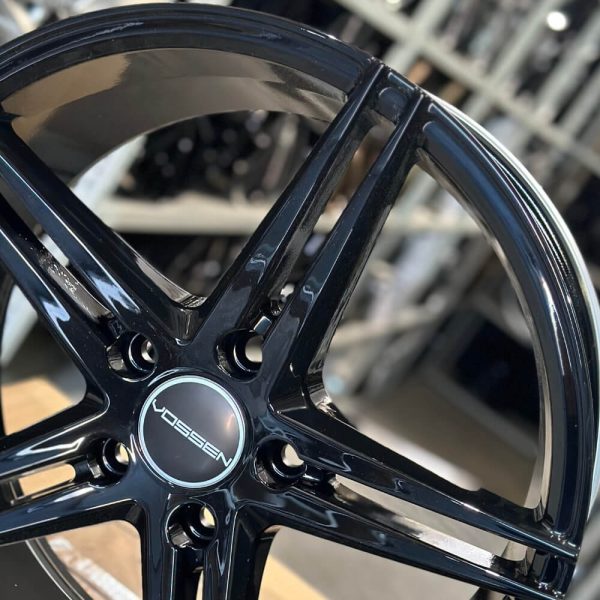 <b>Vossen VPS-302</b></br>R17 | 5-114.3 | 7.5j | ET35 — изображение 5
