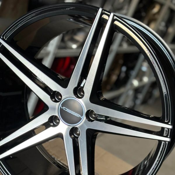 <b>Vossen VPS-302</b></br>R20 | 5-114.3 | 8.5j | ET35 — изображение 5