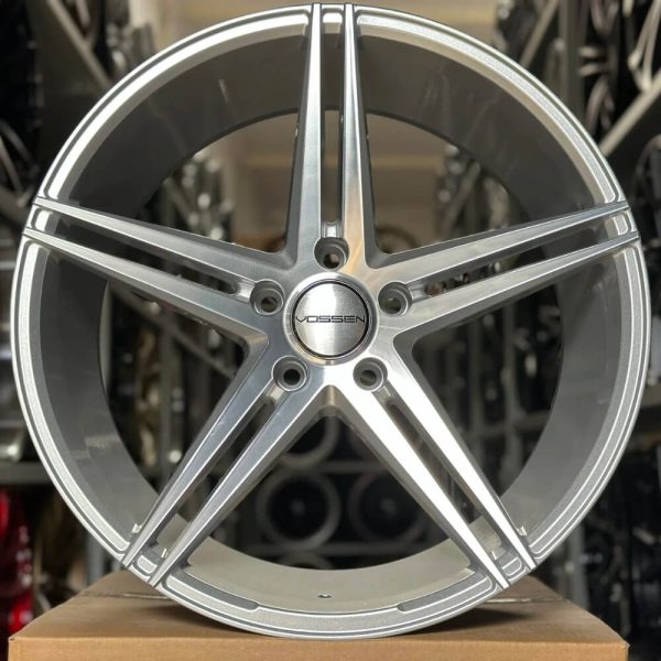 <b>Vossen VPS-302</b></br>R20 | 5-114.3 | 8.5j | ET35 — изображение 3