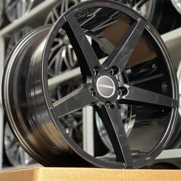<b>Vossen VPS-303</b></br>R17 | 5-105 | 7.5j | ET33 — изображение 2
