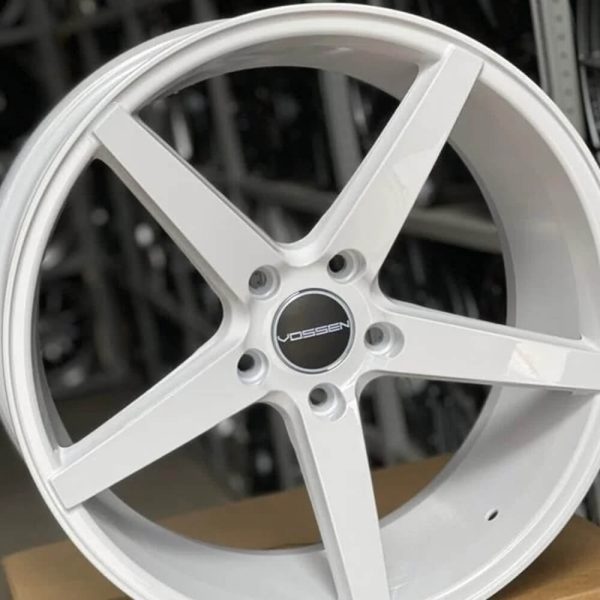 <b>Vossen VPS-303</b></br>R18 | 5-114.3 | 8.5j | ET33 — изображение 5