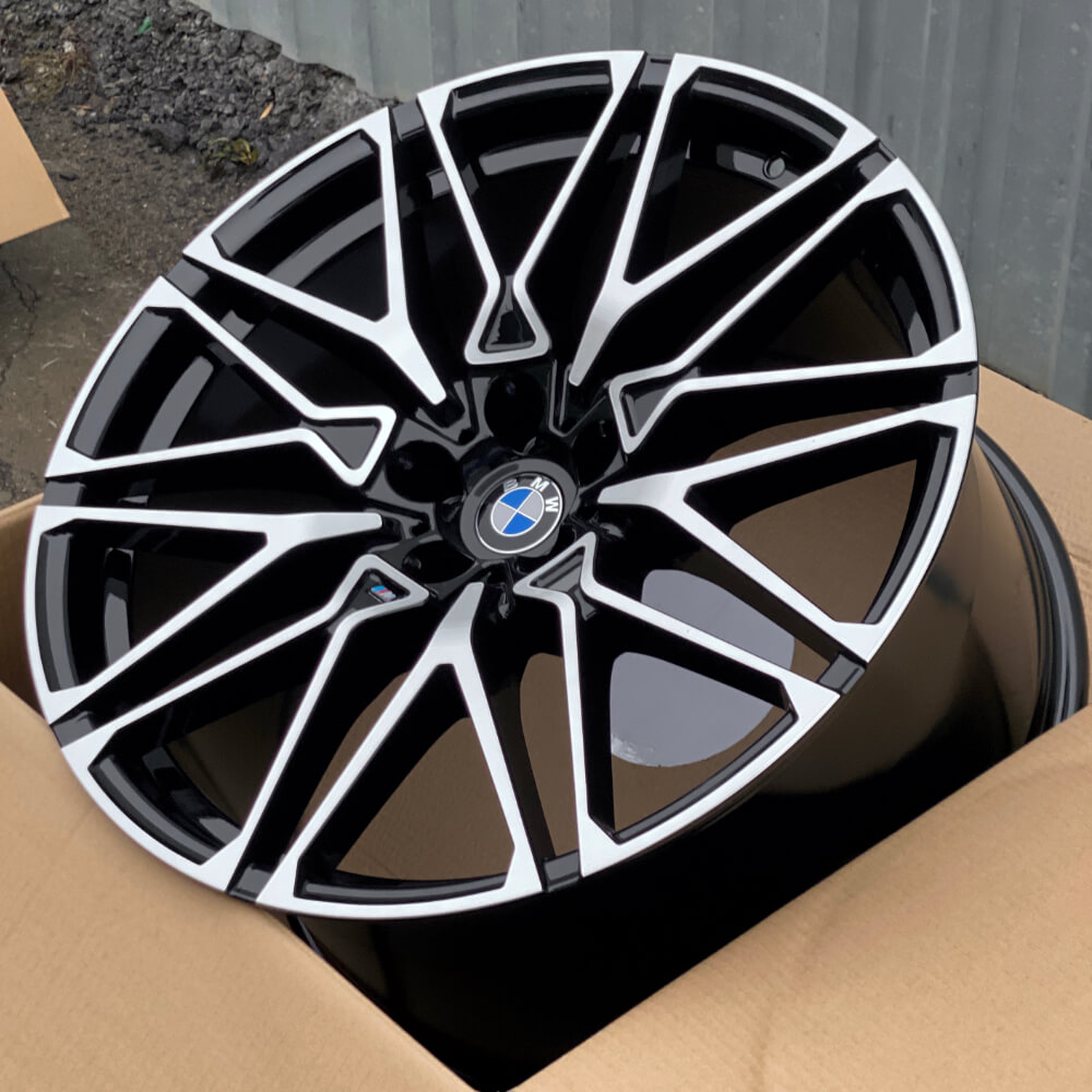 bmw-818-m-black-and-polish-4