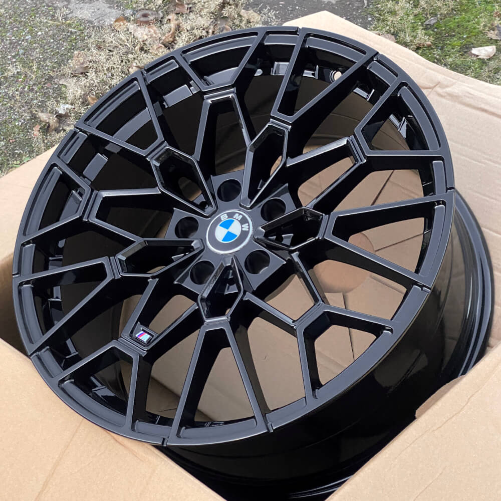 bmw-827-m-black-4