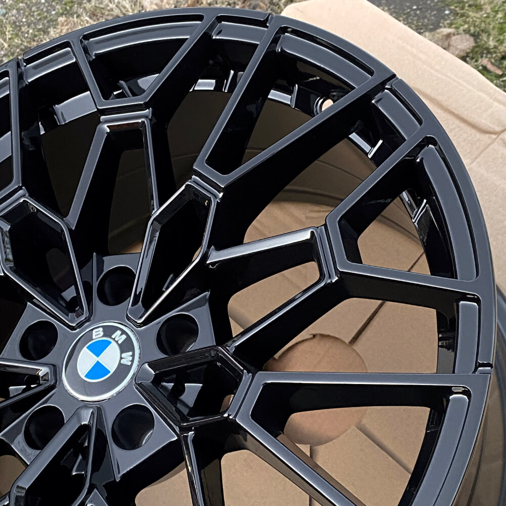 bmw-827-m-black-5