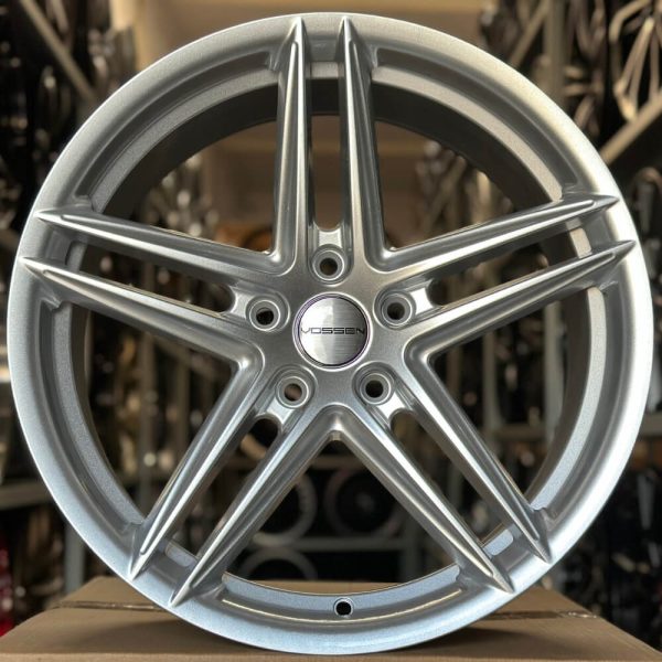 <b>Vossen VFS-5</b></br>R18 | 5-114.3 | 8j | ET35 — изображение 3