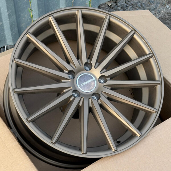 <b>Vossen VFS-2</b></br>R19 | 5-114.3 | 8.5j | ET35 — изображение 2