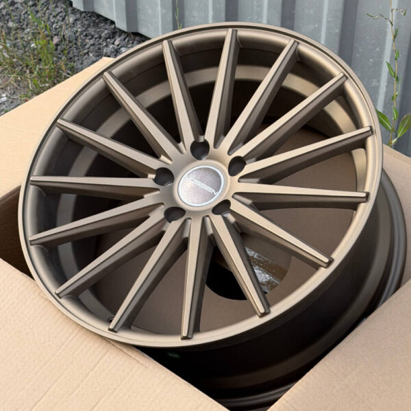<b>Vossen VFS-2</b></br>R19 | 5-114.3 | 8.5j | ET35 — изображение 4